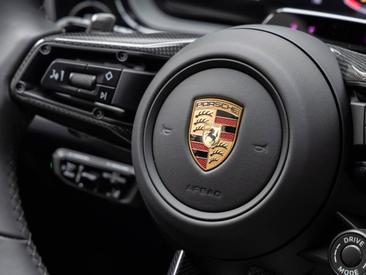Porsche Cayenne III E-Hybrid Coupé Black Edition — photo 30