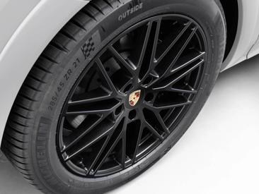 Porsche Cayenne III E-Hybrid Coupé Black Edition — photo 32