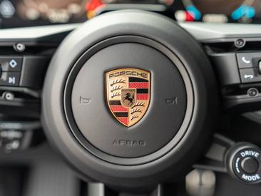 Porsche Cayenne III GTS Coupé — photo 33