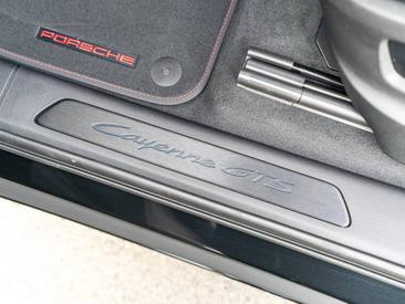 Porsche Cayenne III GTS Coupé — photo 46