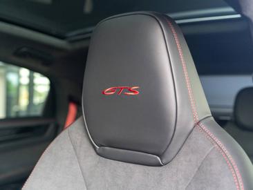 Porsche Cayenne III GTS Coupé — photo 47