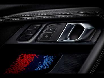BMW M2 Coupe — photo 22