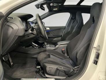 BMW 118 M — photo 8