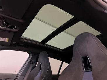 BMW 118 M — photo 11