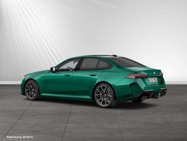 BMW M5 — photo 6