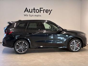 BMW IX1 EDrive20 — photo 2