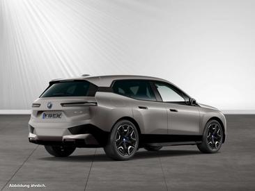 BMW IX XDrive40 — photo 2
