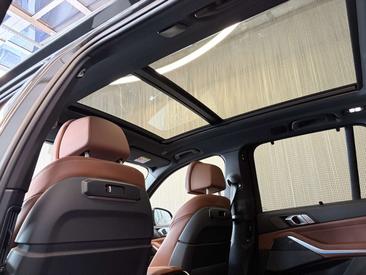 BMW X5 XDrive50e — photo 18