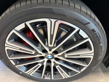 BMW IX1 EDrive20 — photo 16