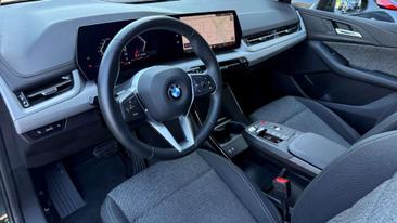 BMW Série 2 220d — photo 8