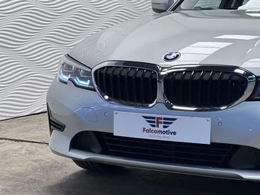 BMW Série 3 320i — photo 3