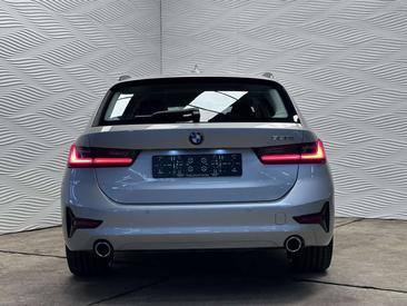BMW Série 3 320i — photo 8