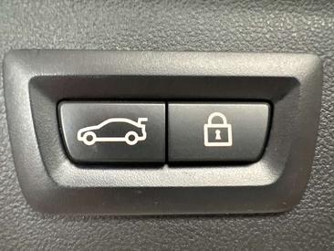 BMW iX3 — photo 7