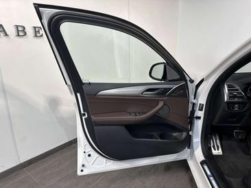 BMW iX3 — photo 8