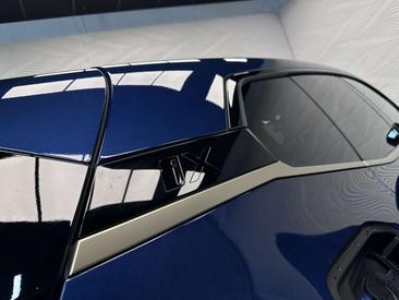 BMW IX XDrive40 — photo 15