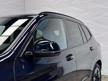 BMW iX3 M Sport — photo 9