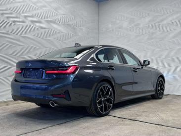 BMW Série 3 320i — photo 8