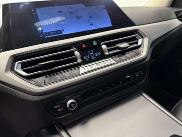 BMW Série 3 320i — photo 23