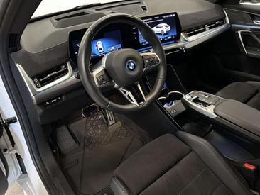 BMW IX2 M Sport EDrive20 — photo 6