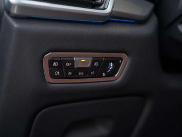BMW X5 M Sport XDrive45e — photo 31