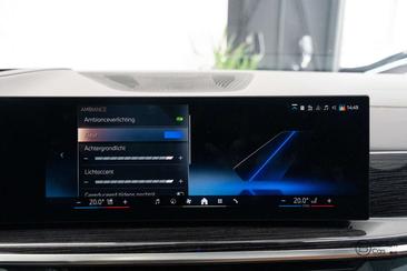 BMW X5 M Performance XDrive50e — photo 37