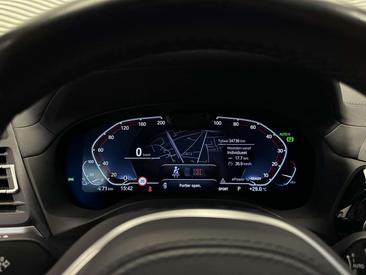 BMW iX3 M Sport — photo 29
