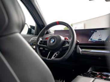 BMW M5 — photo 33