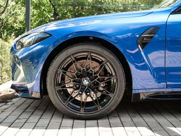 BMW M4 Competition — photo 11