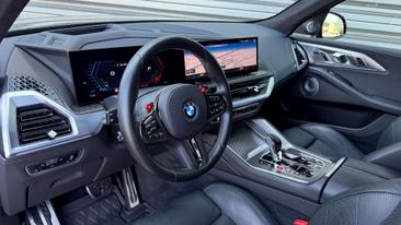 BMW XM — photo 8
