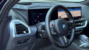 BMW XM — photo 9