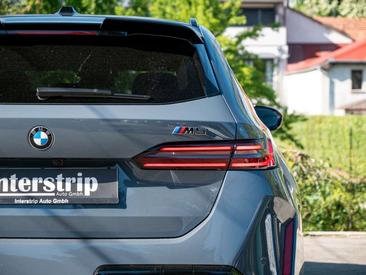 BMW M5 Touring — photo 9