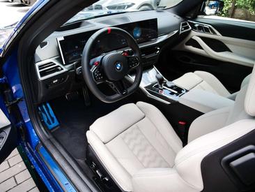 BMW M4 Competition — photo 15