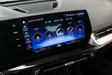 BMW X1 — photo 18