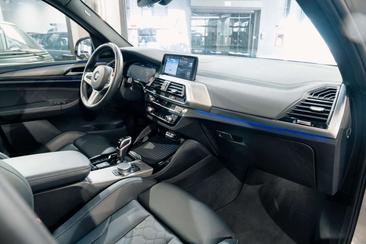 BMW X3 — photo 28