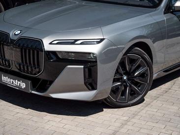 BMW Série 7 M Sport 740d — photo 8