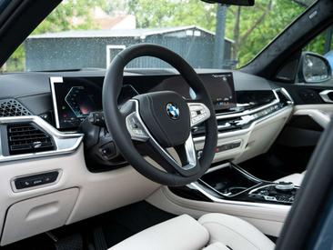 BMW X7 40d — photo 14