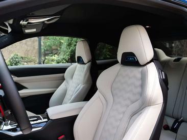 BMW M4 Competition — photo 28