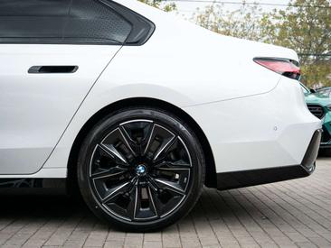 BMW Série 7 M Sport 740d — photo 10