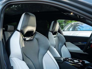 BMW M5 Touring — photo 28