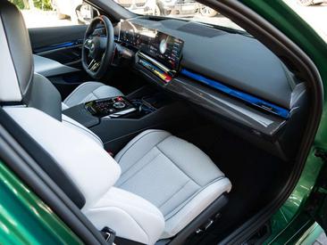 BMW M5 Touring — photo 30