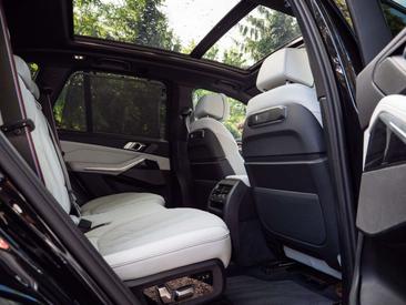BMW X5 M Sport 30d — photo 30