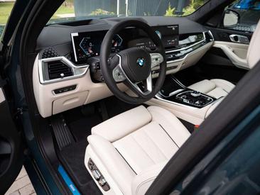 BMW X7 40d — photo 15