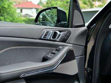 BMW X5 M Sport 40d — photo 26