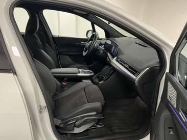 BMW 218 M Sport 218d — photo 18
