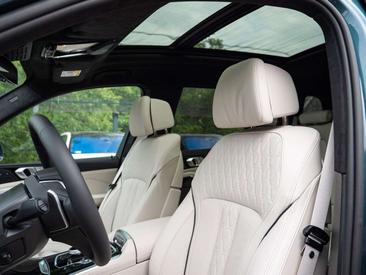 BMW X7 40d — photo 25