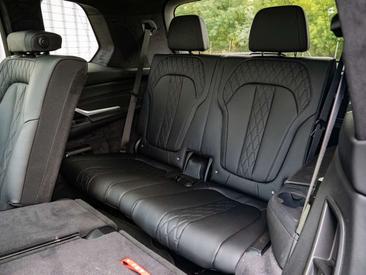 BMW X7 M Sport 40d — photo 35