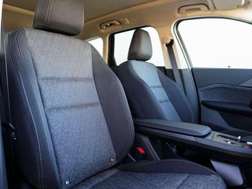 BMW X1 18d — photo 10