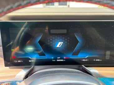 BMW I7 M Sport M70 — photo 16