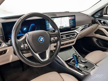 BMW I4 EDrive40 — photo 28