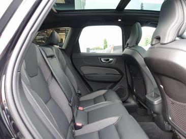 Volvo XC60 B5 Plus — photo 9
